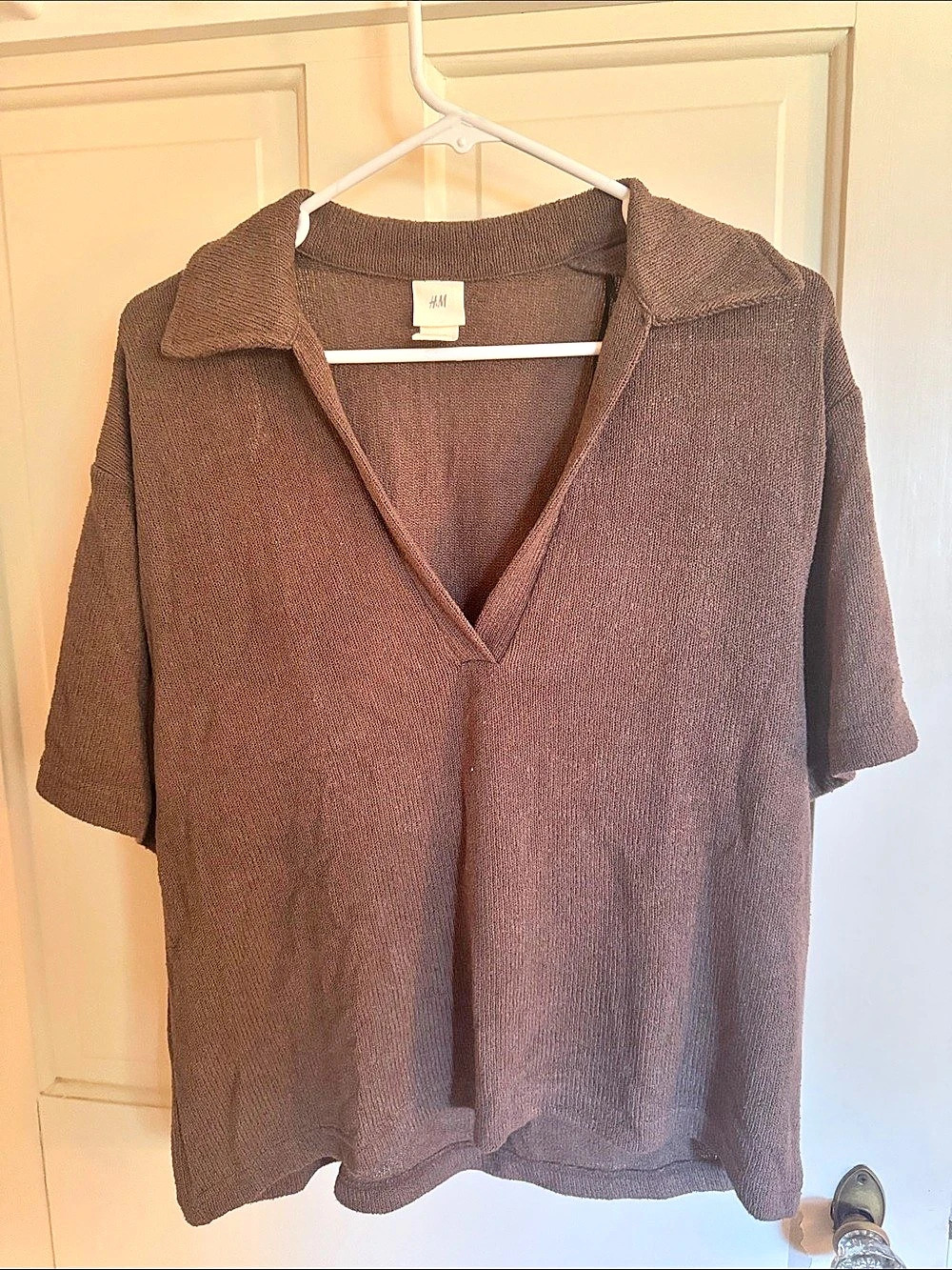 H&Medium Knit Collared Top in Brown Size Medium